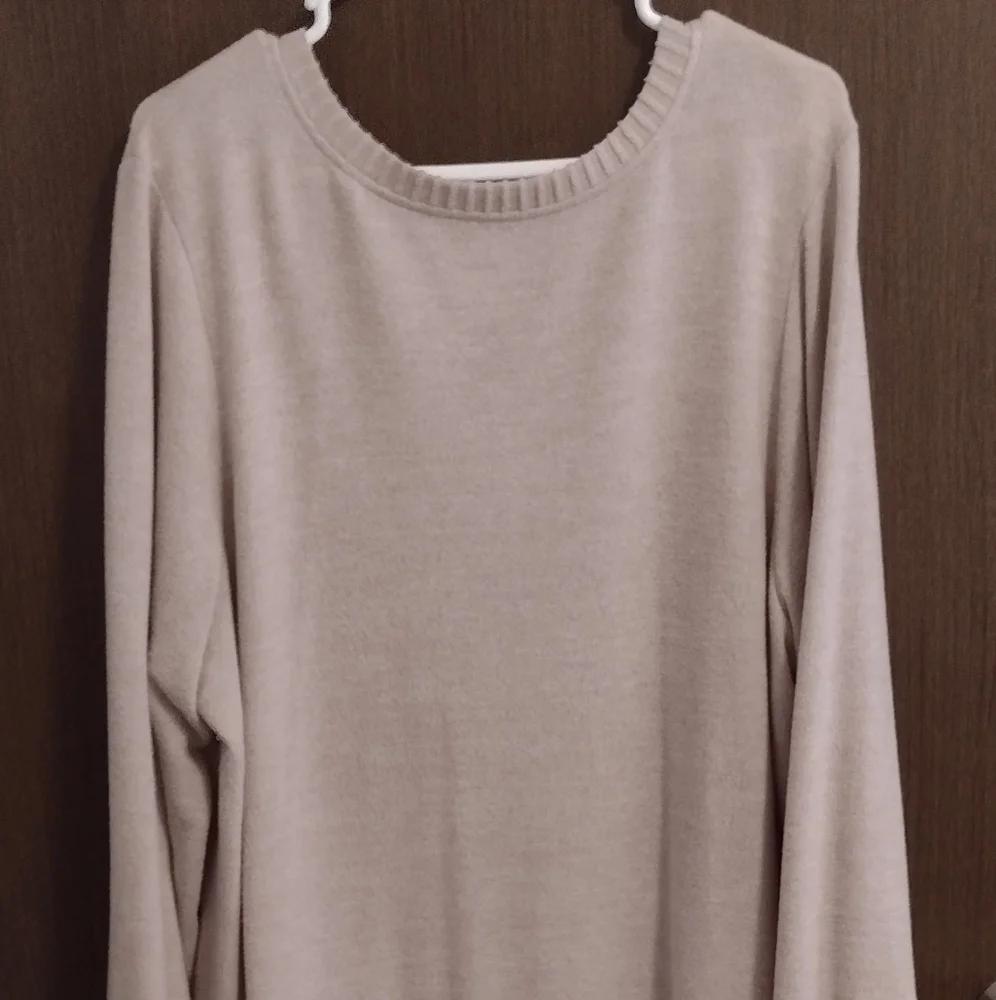 Torrid - Picture 3 of 4